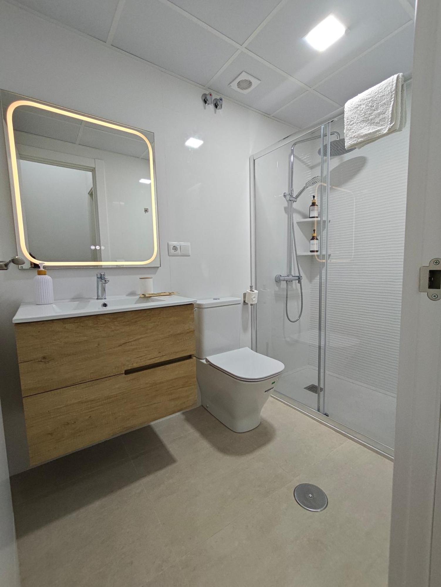 Precioso Apartamento Junto Al Casco Historico Málaga Exteriör bild